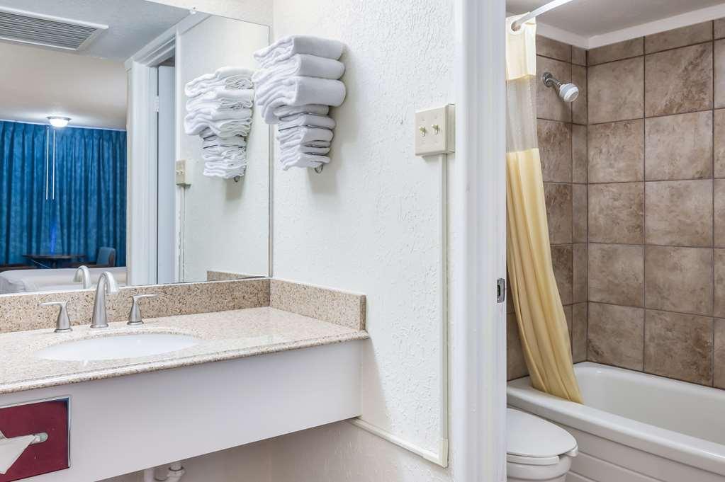 Americas Best Value Inn St. Joseph At I-29 Esterno foto