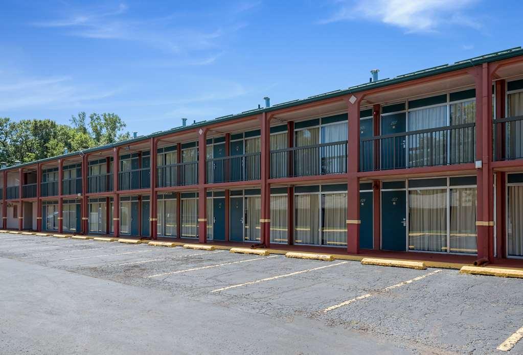 Americas Best Value Inn St. Joseph At I-29 Esterno foto