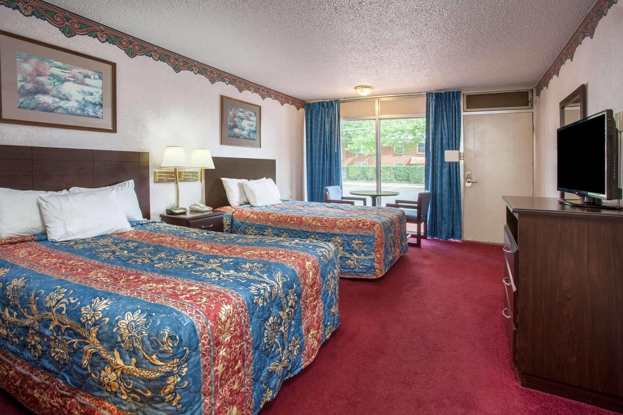 Americas Best Value Inn St. Joseph At I-29 Esterno foto