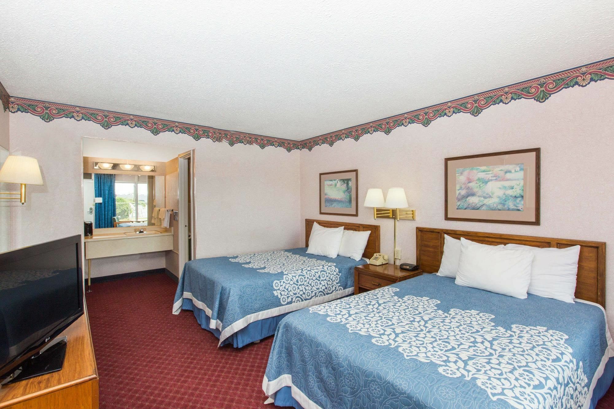 Americas Best Value Inn St. Joseph At I-29 Esterno foto